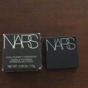 NARS a Dual Intensity Eyeshadow in Andomeda